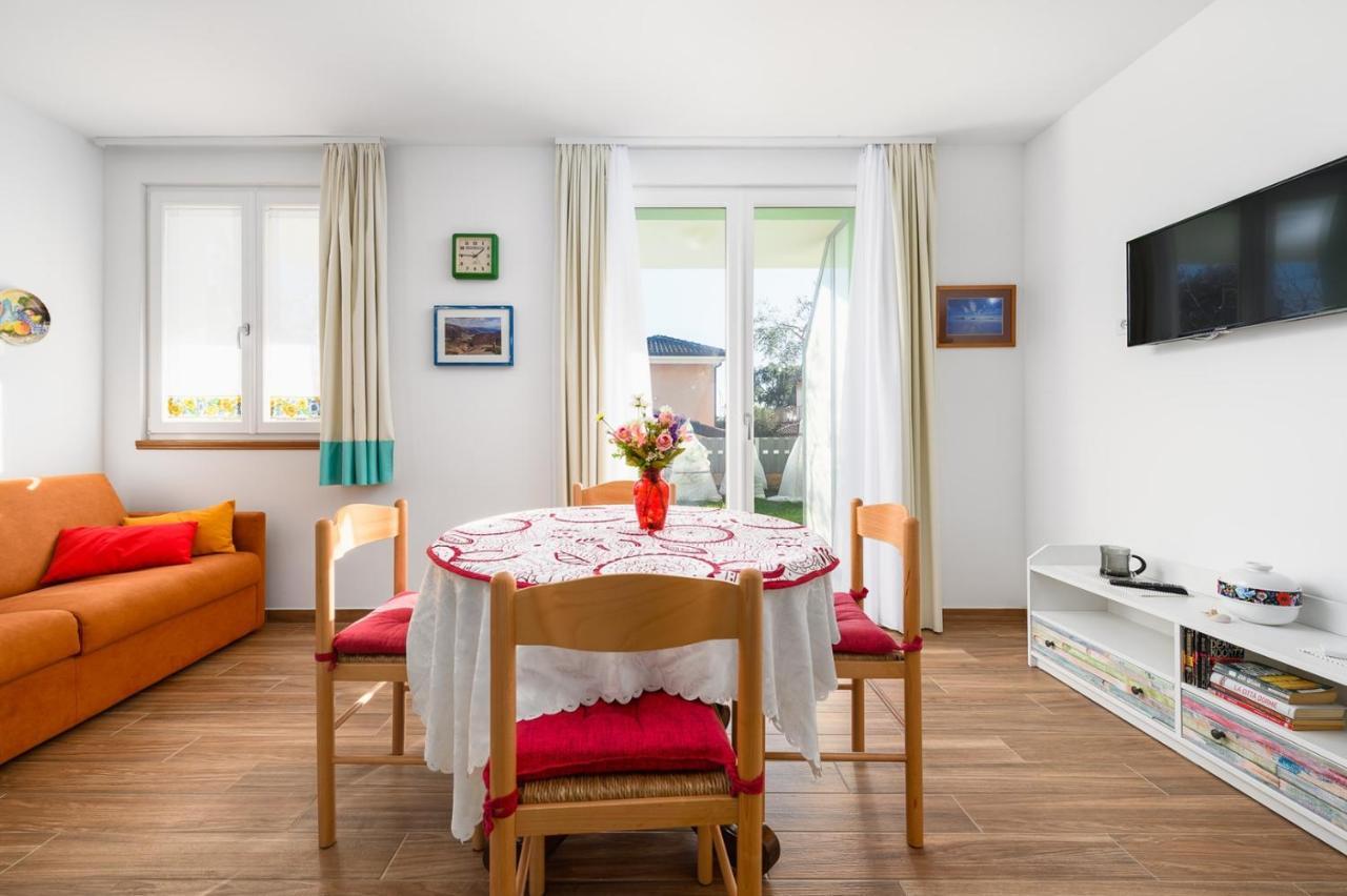 Andrea House With Apartments Umag Exterior foto